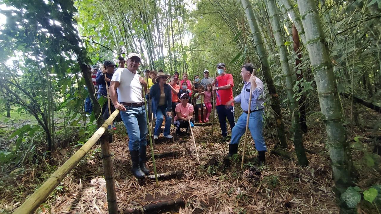 La Acuarela, Posada De La Monita Pereira Ngoại thất bức ảnh