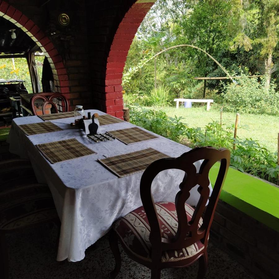 La Acuarela, Posada De La Monita Pereira Ngoại thất bức ảnh